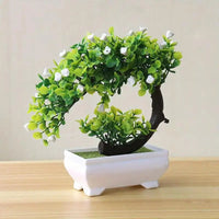 Artisanal Miniature Bonsai Tree – A Touch of Evergreen Elegance